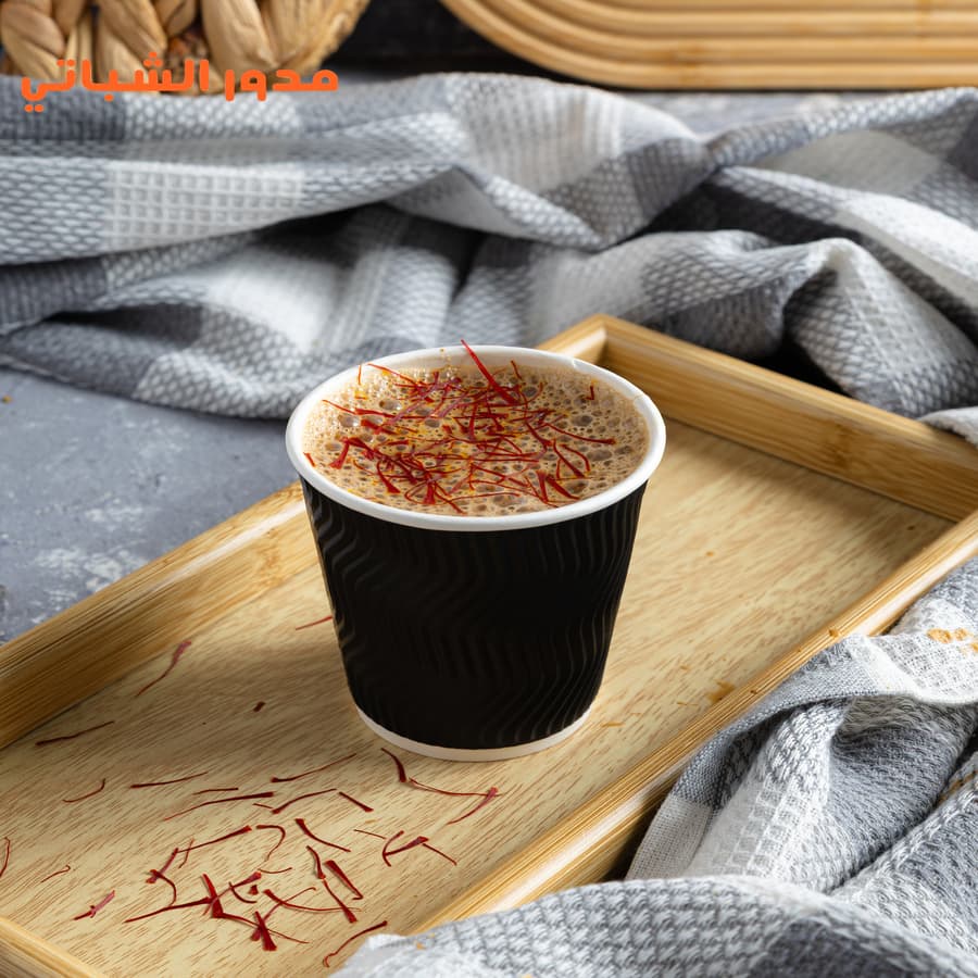 كوب كرك زعفران ساخن من مدور الشباتي